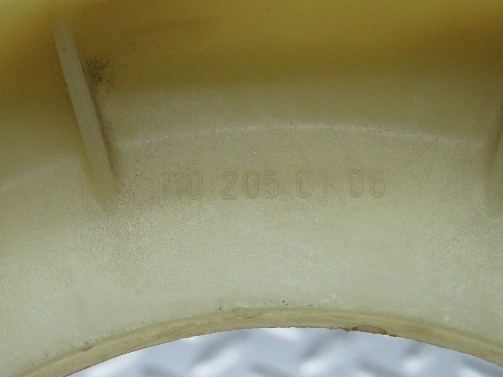 24022 Mercedes-Benz W123 280E Engine Cooling Fan 1102050106