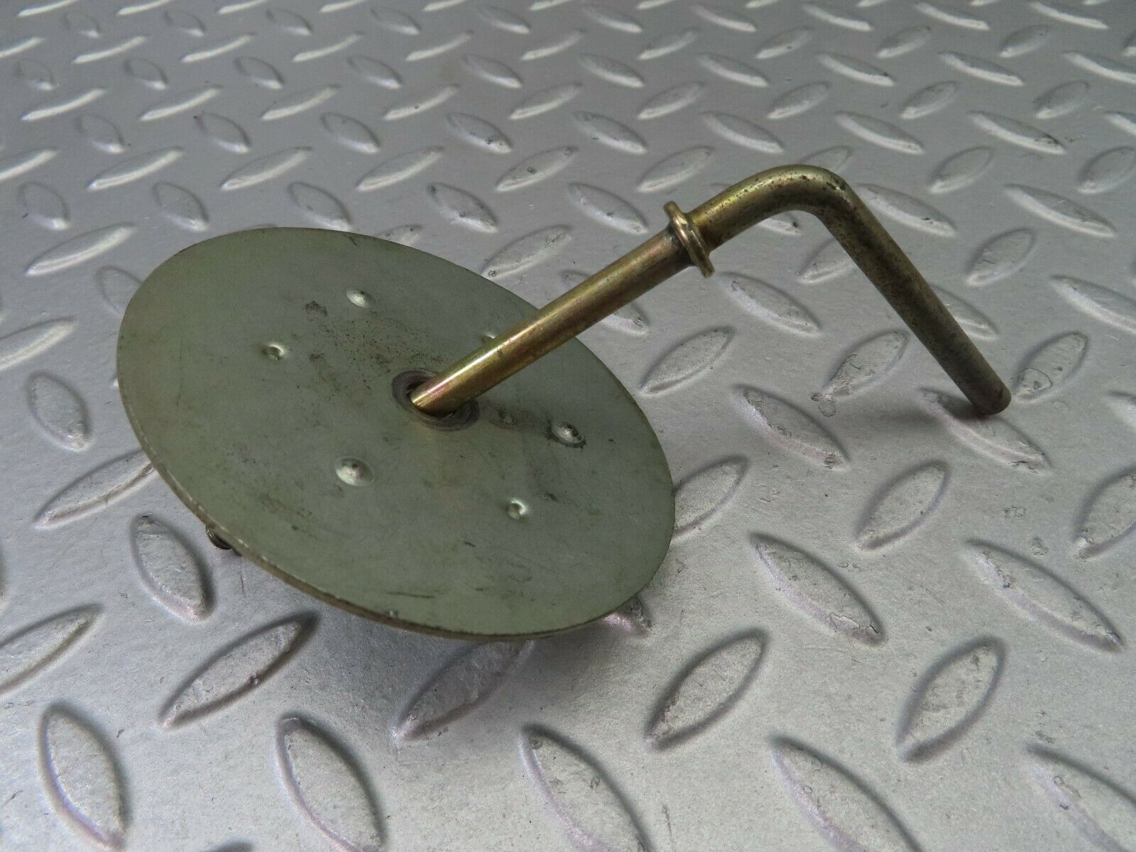 7734 Mercedes-Benz S123 230TE Wagon Spare Wheel Holder