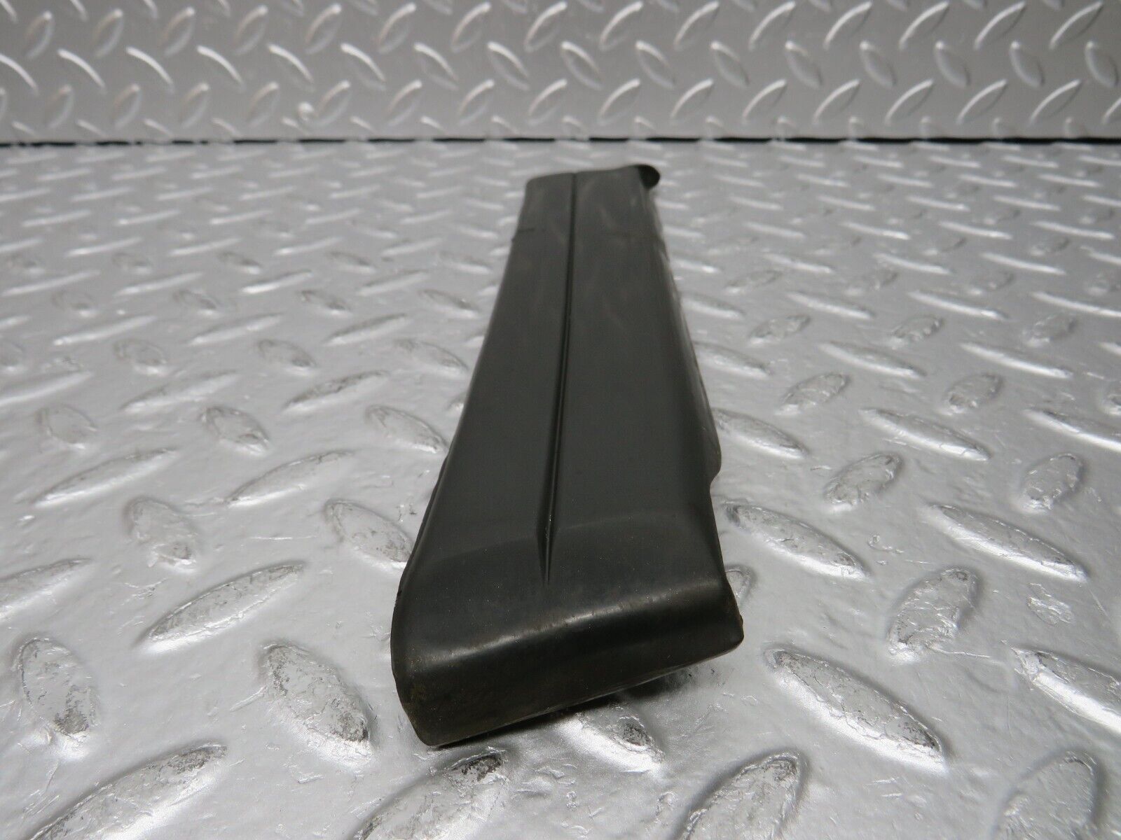30783 Mercedes-Benz W201 190E 2.0L Front Left Fender Wing Lower Moulding Trim