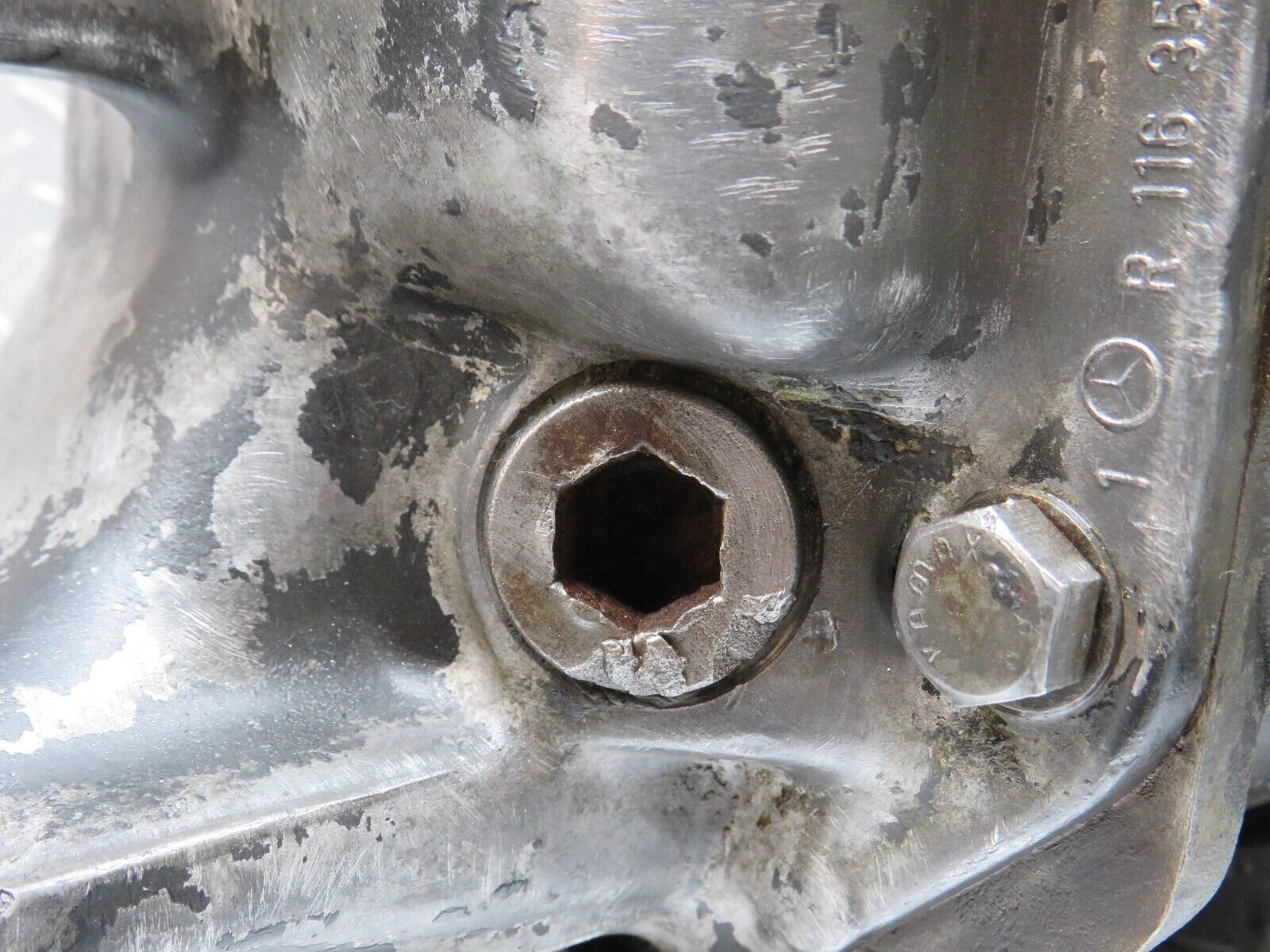 33022 Mercedes-Benz C107 R107 350 V8 Rear Differential Ratio 3.46 1163510401