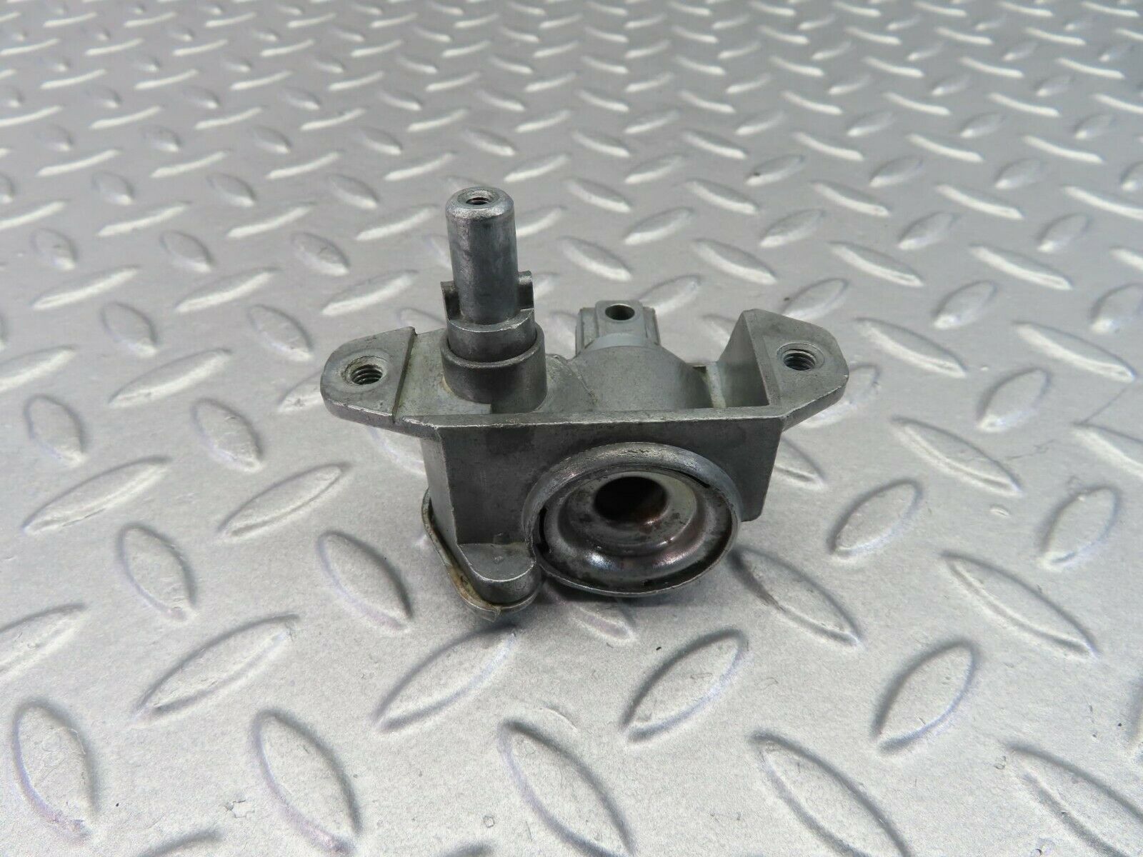 7842 Mercedes-Benz W115 220D Vent Window Regulator Left