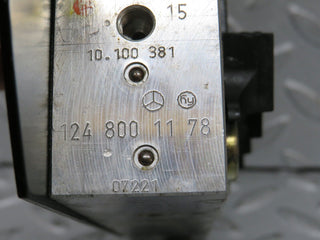 37986 Mercedes-Benz A124 320E Cabriolet Soft Top Hydraulic Valve Block Left 1248001178