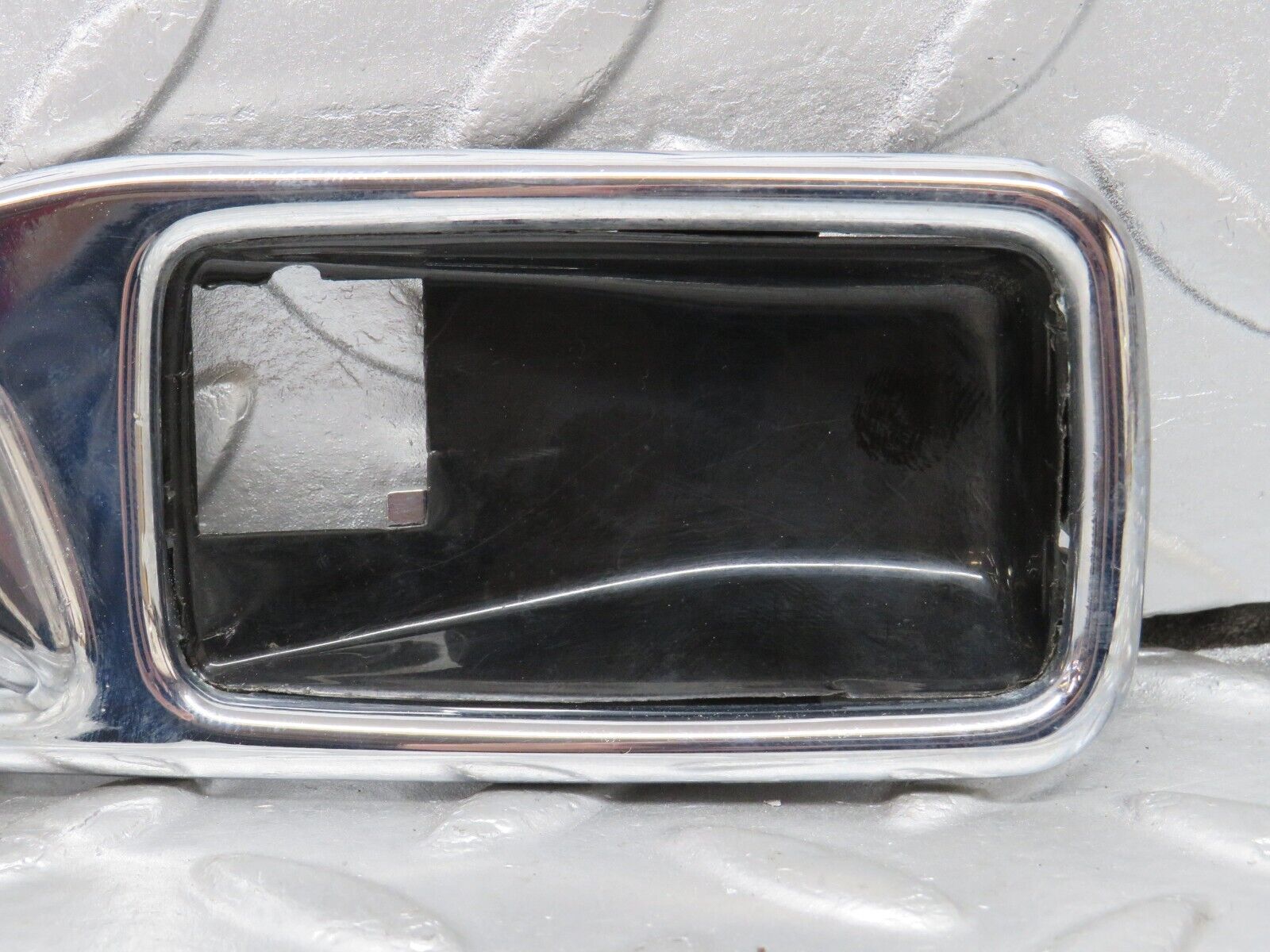 40597 Mercedes-Benz W123 300D Chrome Frame For Door Opener Right 1167660211