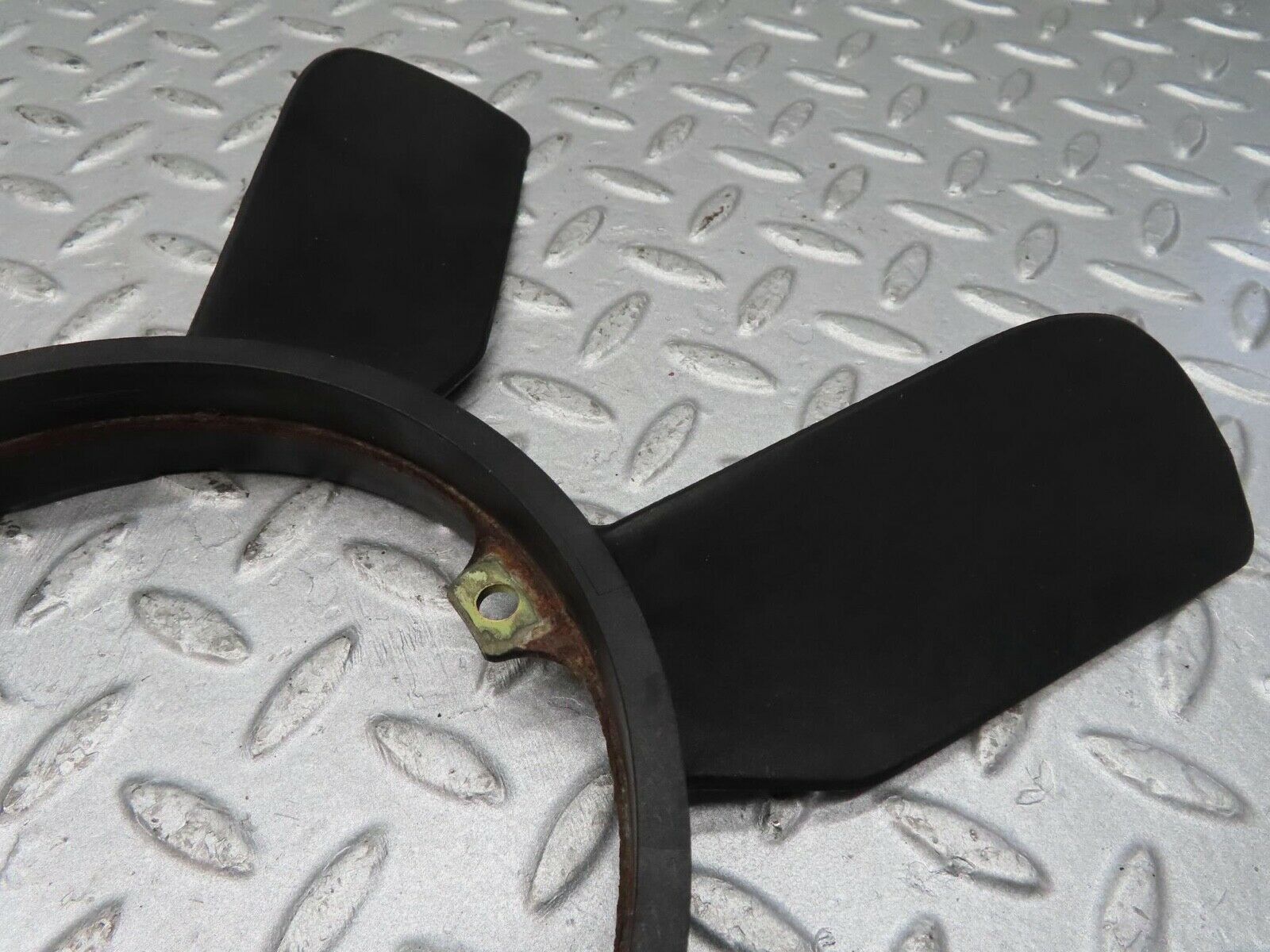 12227 Mercedes-Benz R129 300SL Coupe Engine Cooling Fan 1032000623