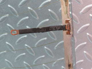 33806 Mercedes-Benz W201 190E 2.0L Rear Heated Windscreen Glass