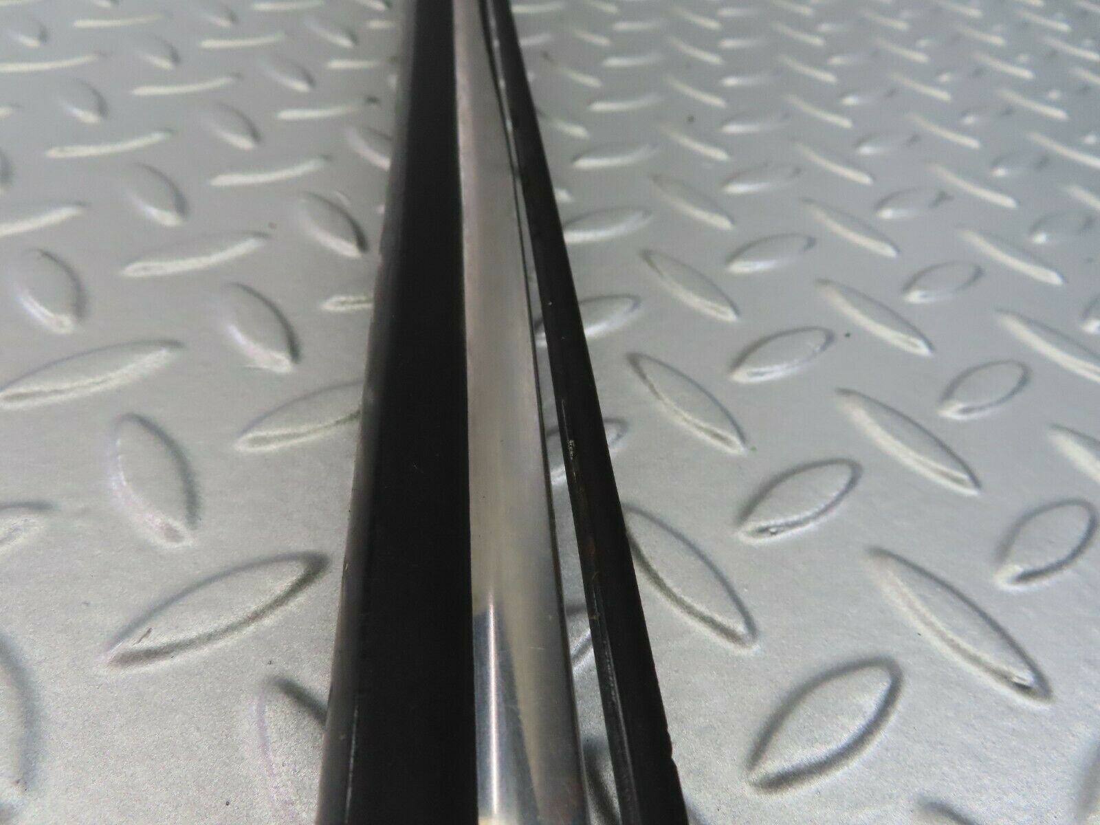 7254 Mercedes-Benz W116 450SE Centre Door Chrome Trim Rear Left
