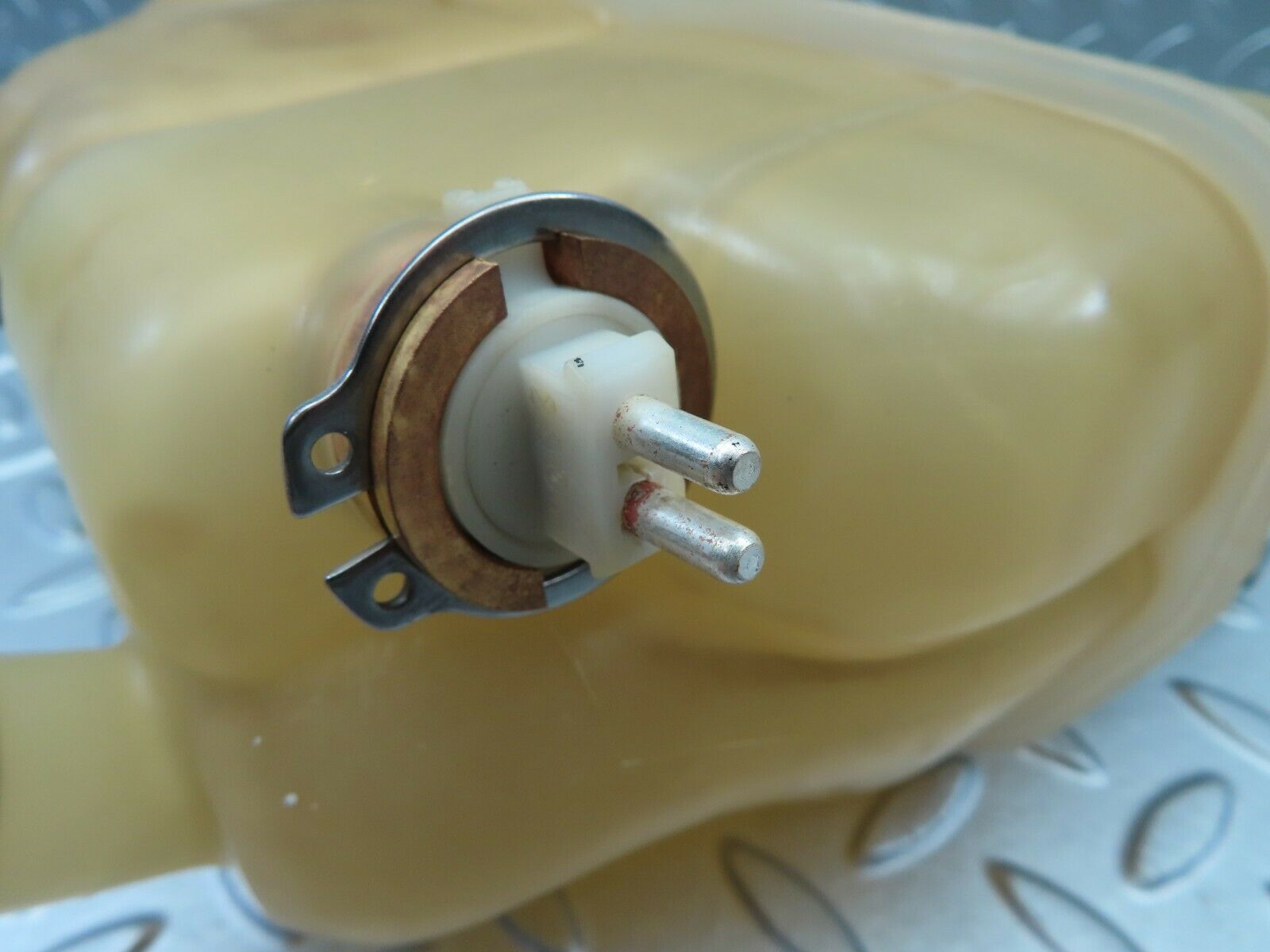 6477 Mercedes-Benz S124 E220 Wagon Coolant Reservoir Tank 1245001349