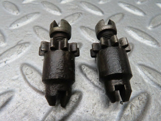 W123 handbrake shoe fitting used OEM