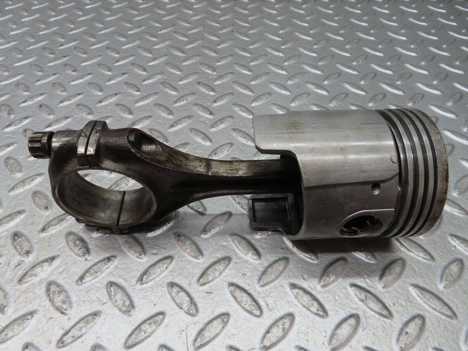 18970 Mercedes-Benz W121 190b Ponton Piston With Connecting Rod 84.97 mm
