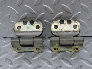 35305 Mercedes-Benz W124 Front Door Hinge Pair
