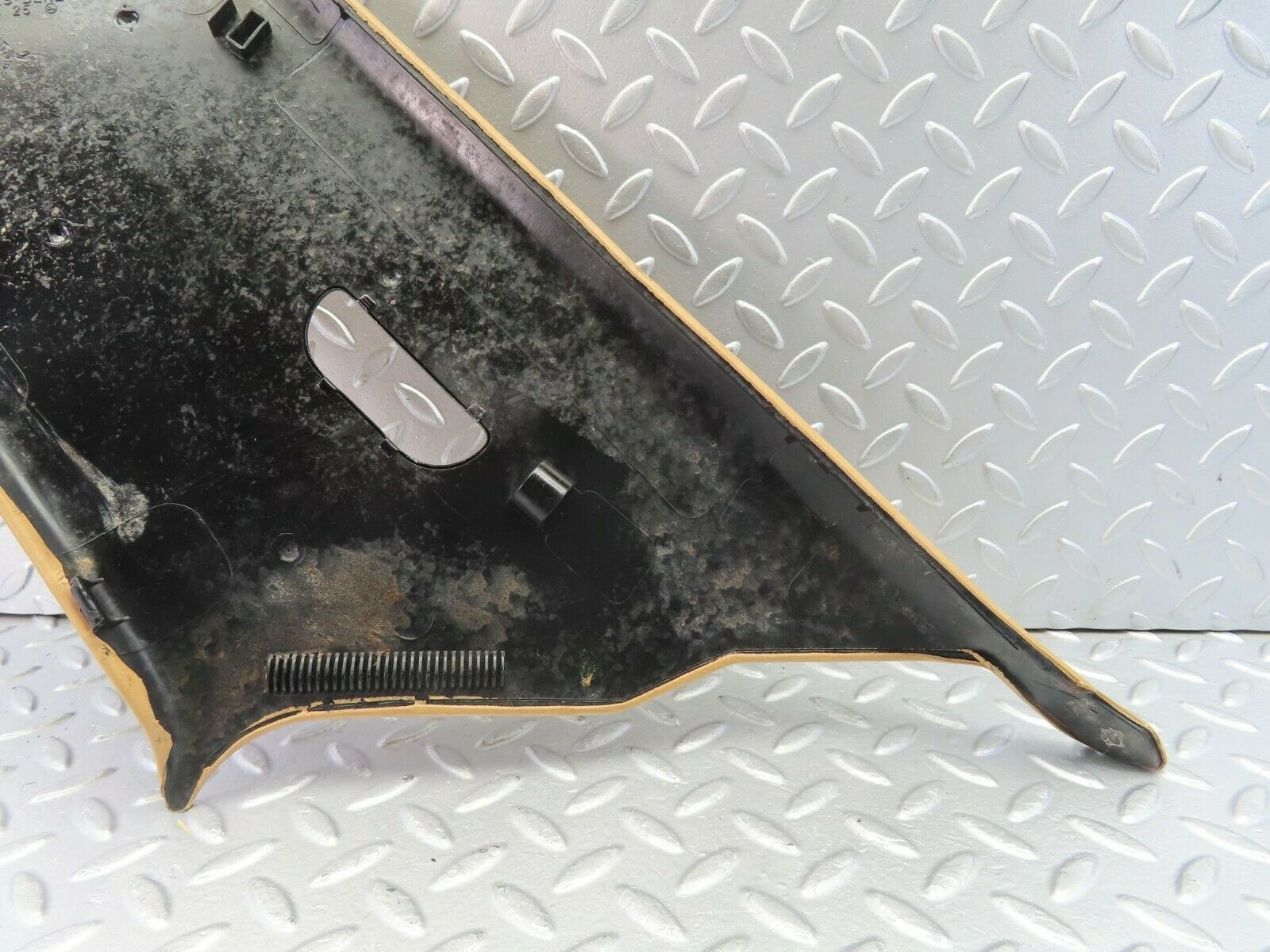 10782 Mercedes-Benz W123 230E C Pillar Cover Panel Left Palomino 1236900325