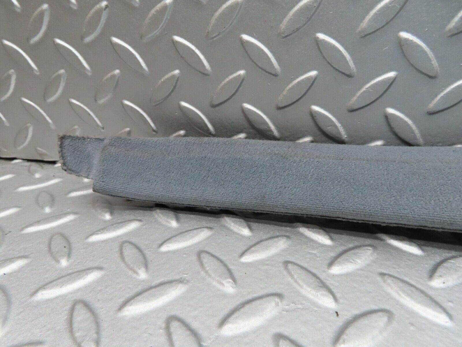 14990 Mercedes-Benz W140 S320 C Pillar Side Cover Left Side 1406902126