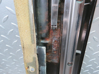 36196 Mercedes-Benz W126 420SE Power Sunroof Frame