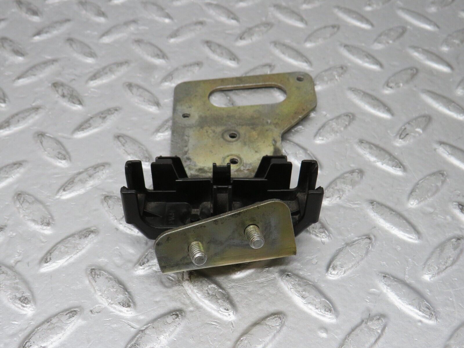 37993 Mercedes-Benz A124 320E Cabriolet ABS Cable Wire Bracket 1245454347