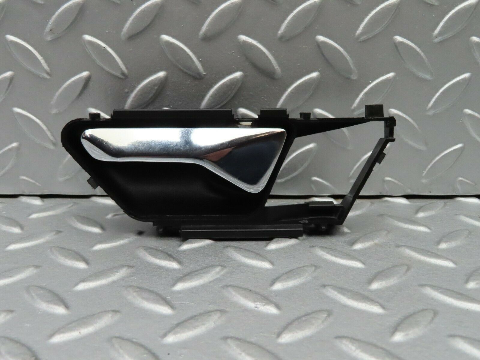 5257 Mercedes-Benz W124 230E Front Left Interior Door Handle 1247600161