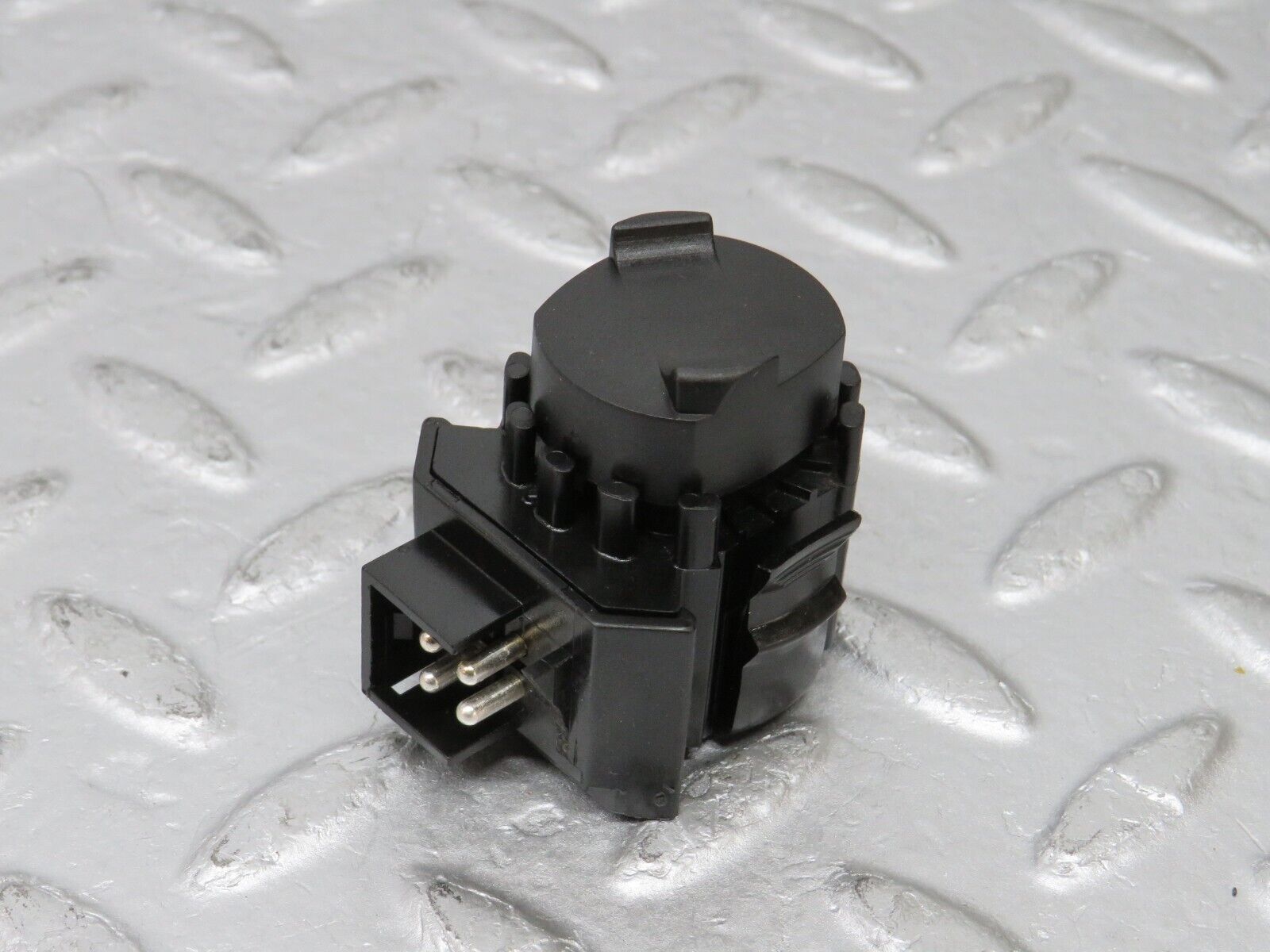 36075 Mercedes-Benz W126 420SE Kick Down Switch 0025452214