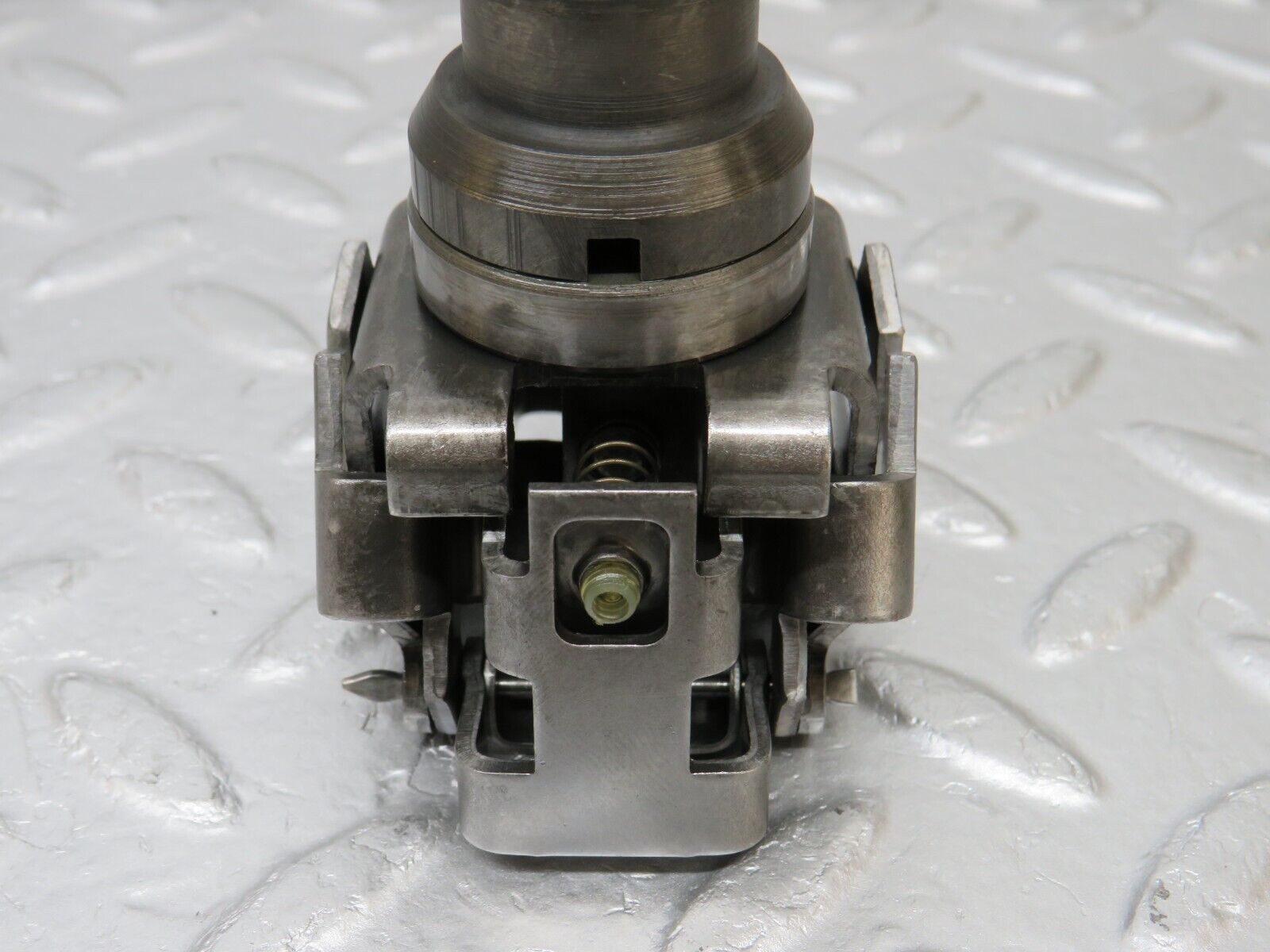 34575 Mercedes-Benz C126 380SEC Cover Automatic Gearbox Governor 722.310