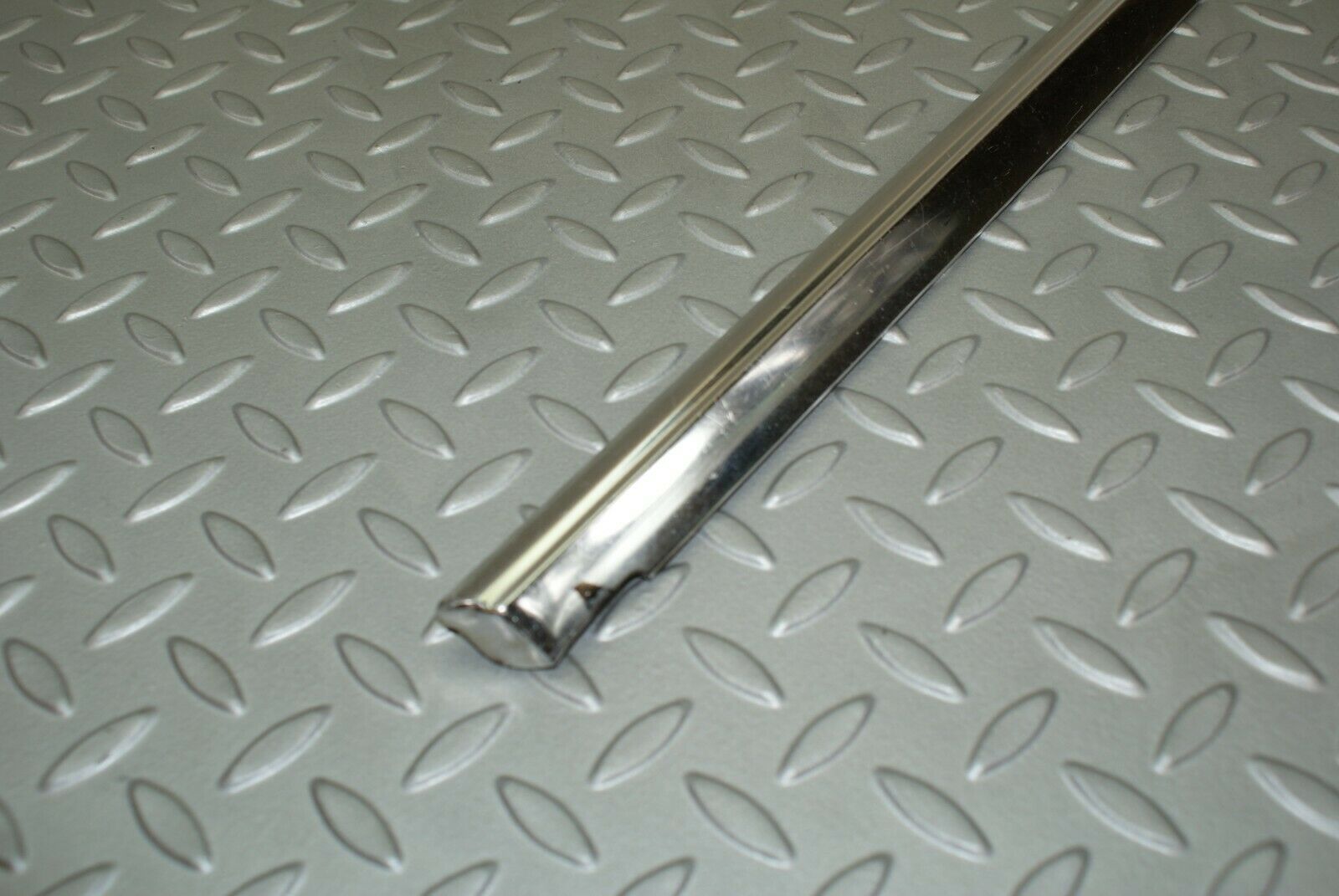 3125 Mercedes-Benz W115 220D Rear Left Door Chrome Moulding Trim