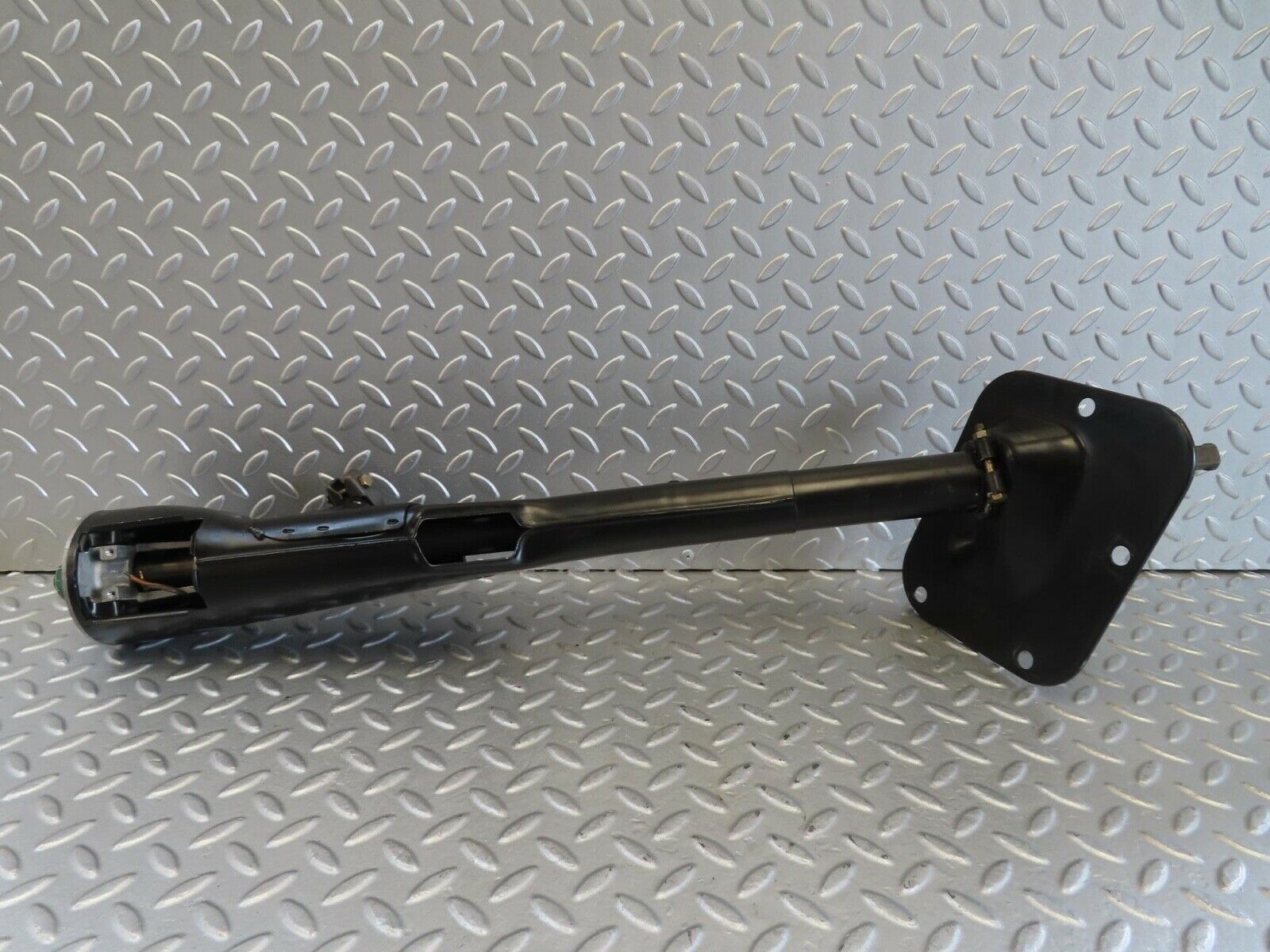 14252 Mercedes-Benz W116 350SE Steering Column
