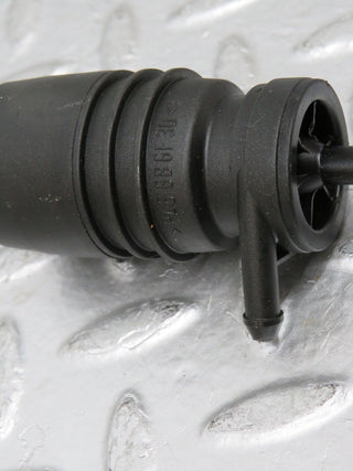 W140 windscreen washer pump used OEM