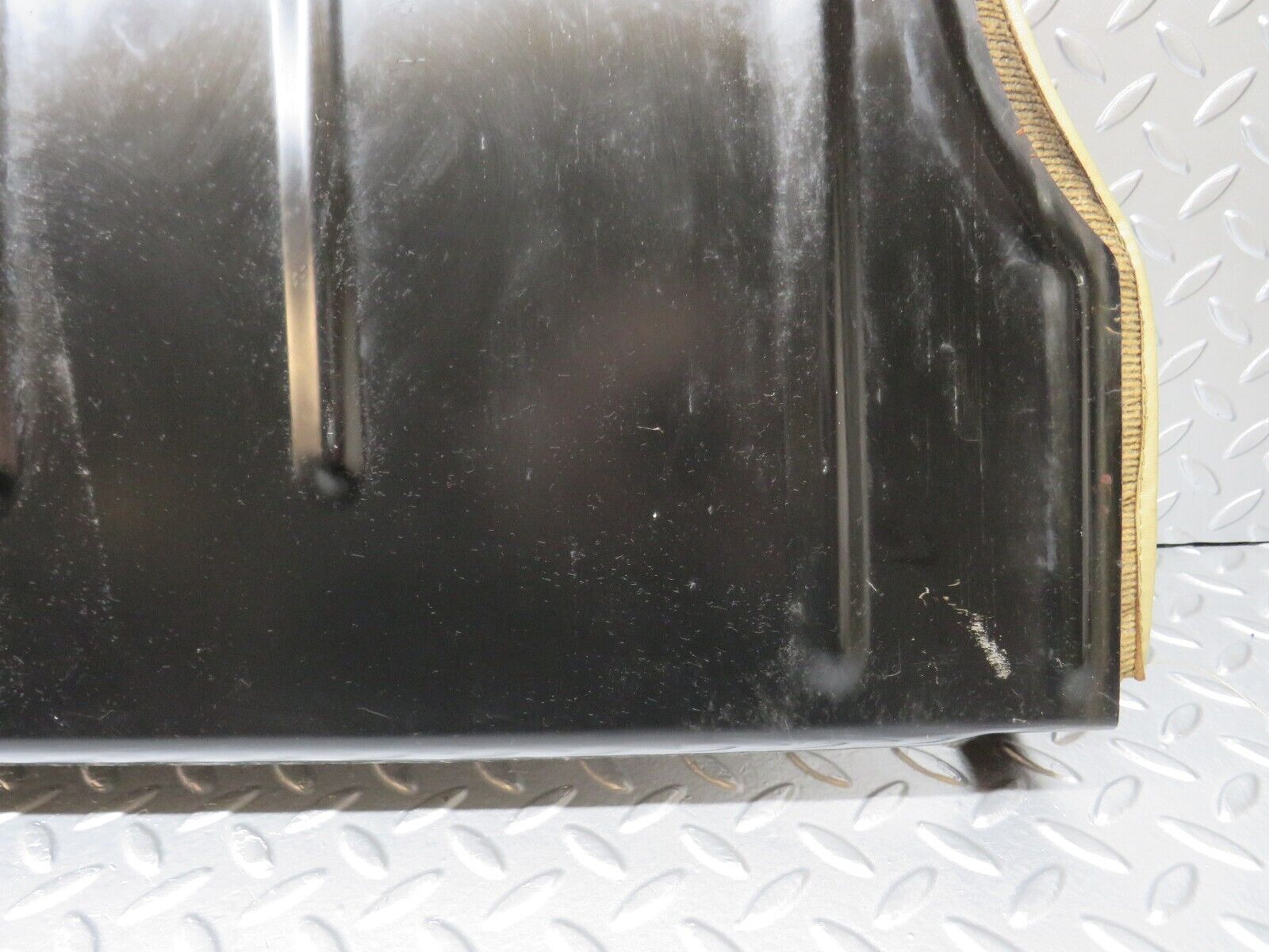 34378 Mercedes-Benz C126 380SEC Coupe Fuel Tank Cover Plate