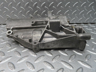 19555 Mercedes-Benz C140 CL420 Coupe AC Compressor Mount Bracket 1192363130