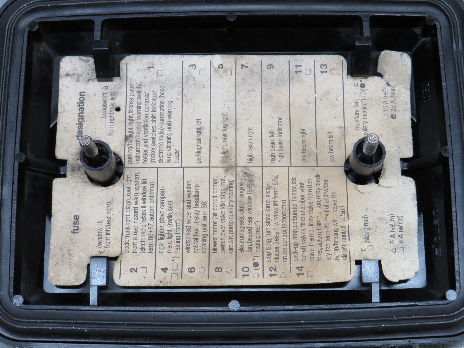 40572 Mercedes-Benz W123 300D Fuse Box Cover Lid 1235400082