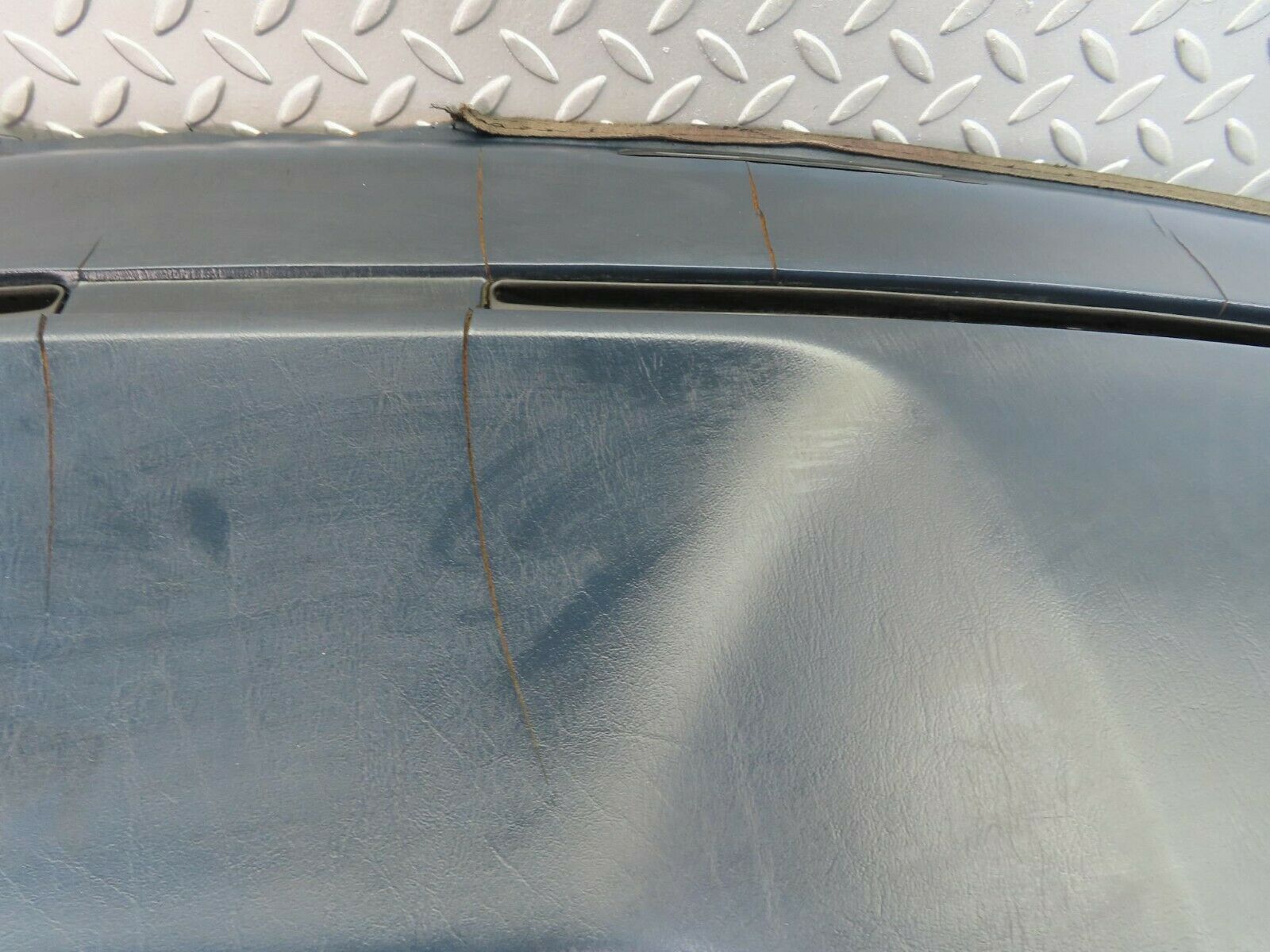 9397 Mercedes-Benz C124 300CE Coupe Dashboard Frame Blue