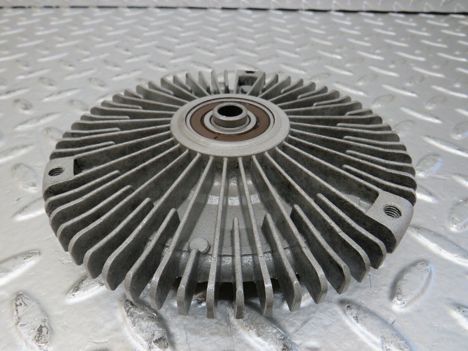 25366 Mercedes-Benz W201 190D Engine Cooling Fan Clutch Behr 65.306.13