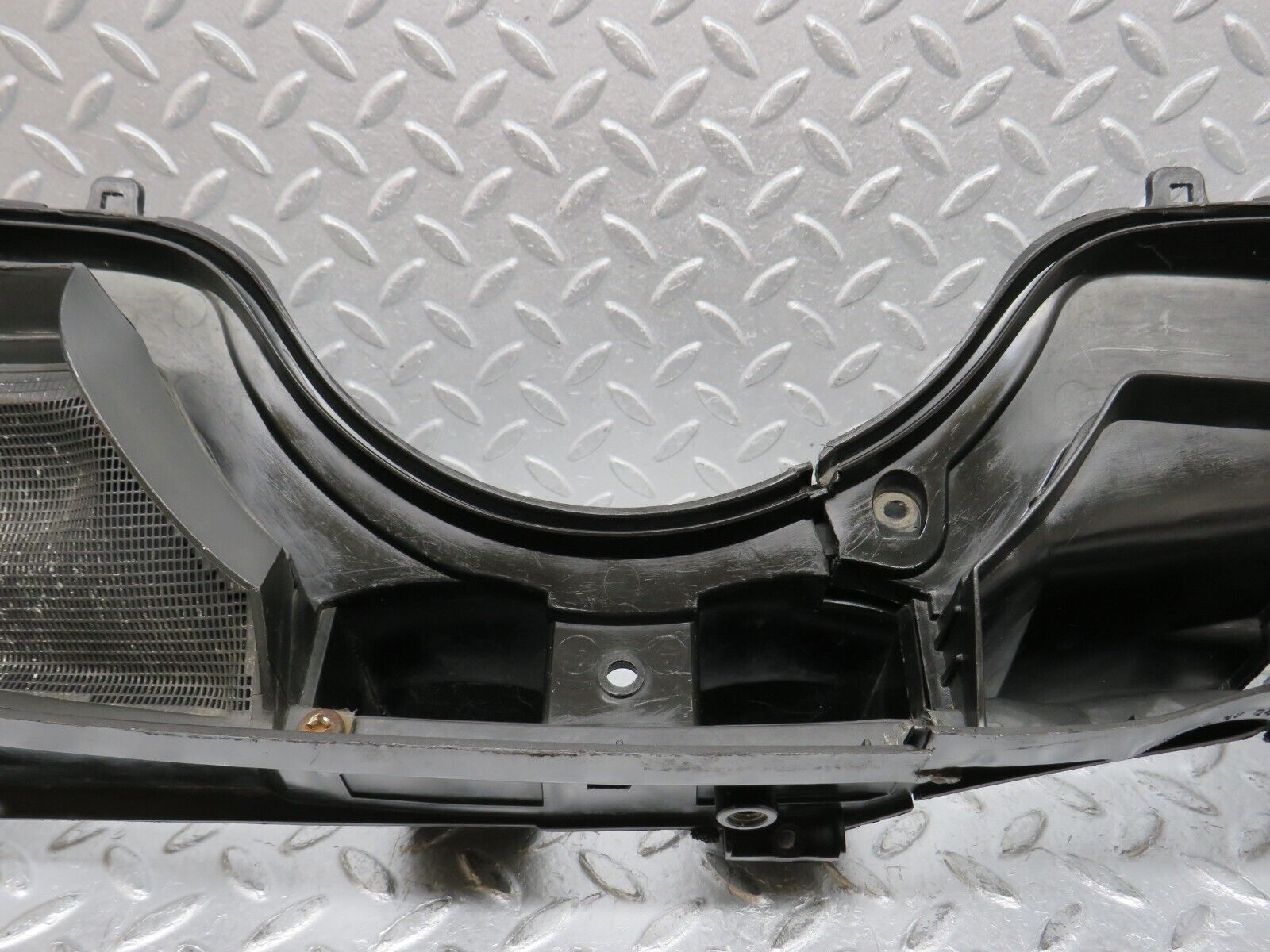 37886 Mercedes-Benz A124 320E Cabriolet Water Drain 1246204278 1246283707 1246283407