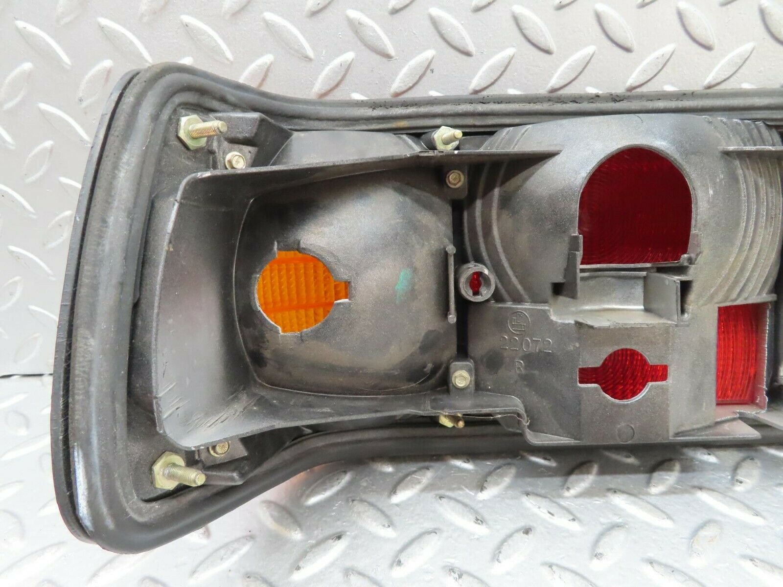 15658 Mercedes-Benz W126 Tail Light Right Side 22072
