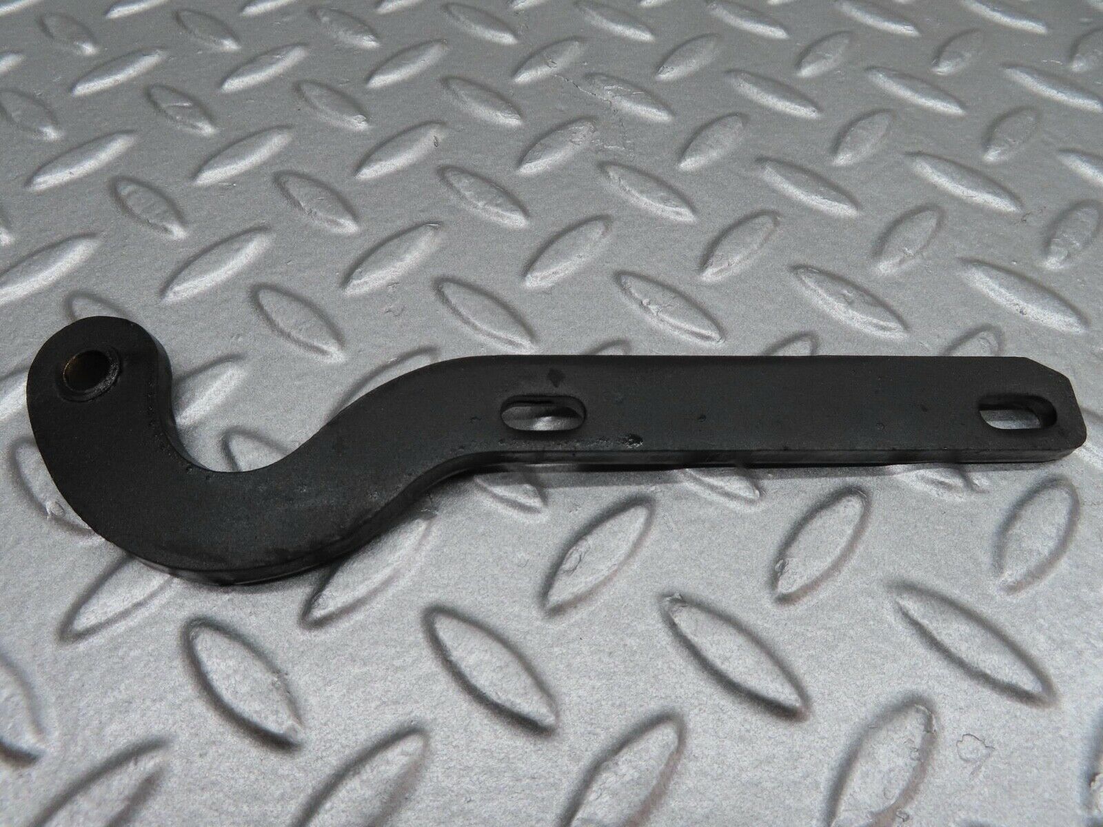 13922 Mercedes-Benz C107 280SLC Bonnet Hinge Support Right Side