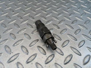 10984 Mercedes-Benz W115 220D Fuel Injector Bosch KCA30sd27/4