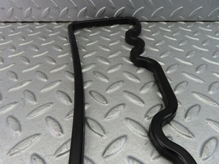 8105 Mercedes-Benz W108 Valve Cover Gasket Seal 1300160221