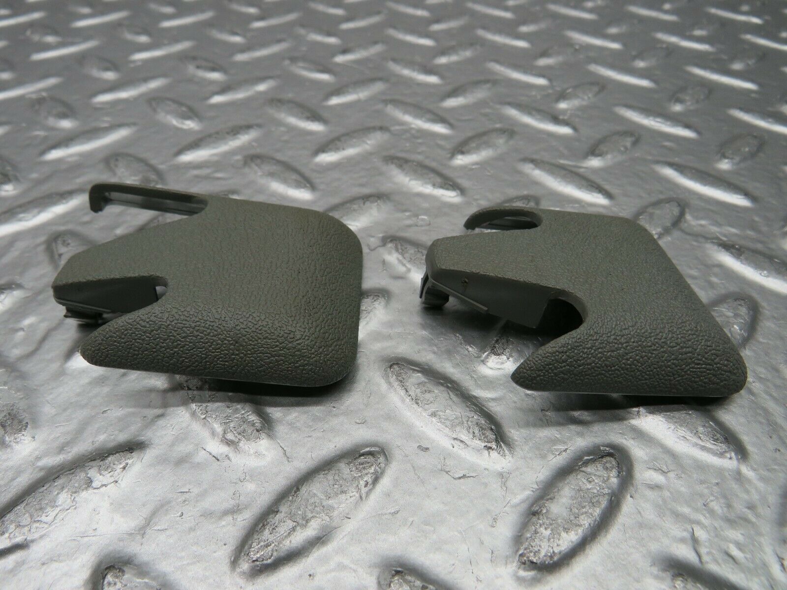 22593 Mercedes-Benz C124 E220 Front Seat Rail Trim Cover 1246842118 1246842218
