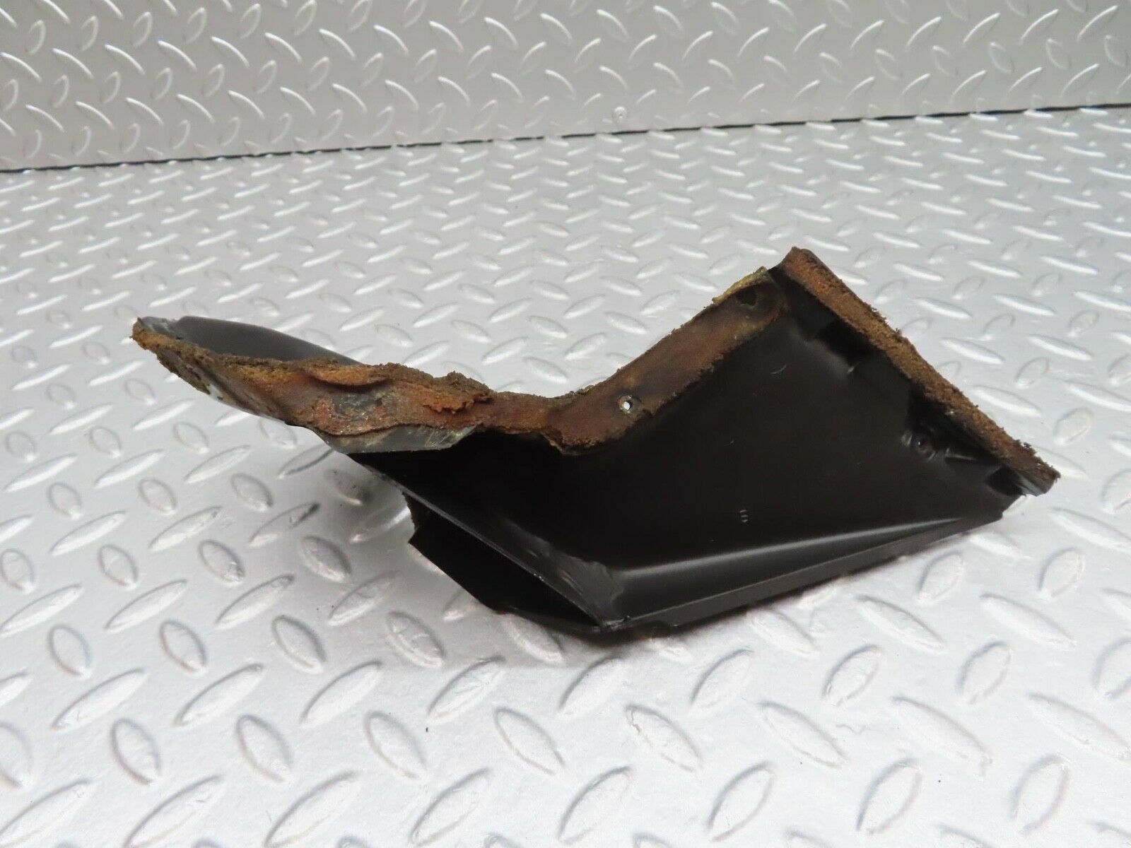 15915 Mercedes-Benz W123 280E Water Drain Left Side 1238300328