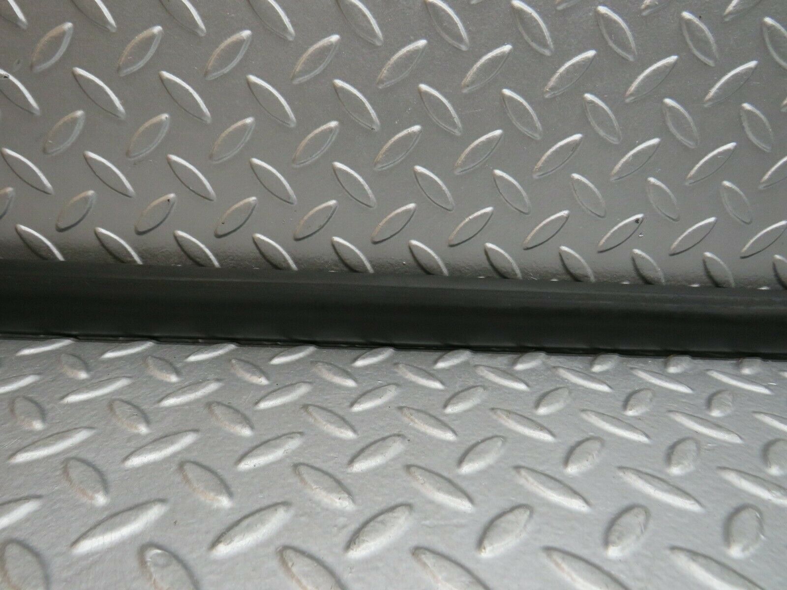 22268 Mercedes-Benz S123 280TE Wagon Rubber Seal Trim Right Side