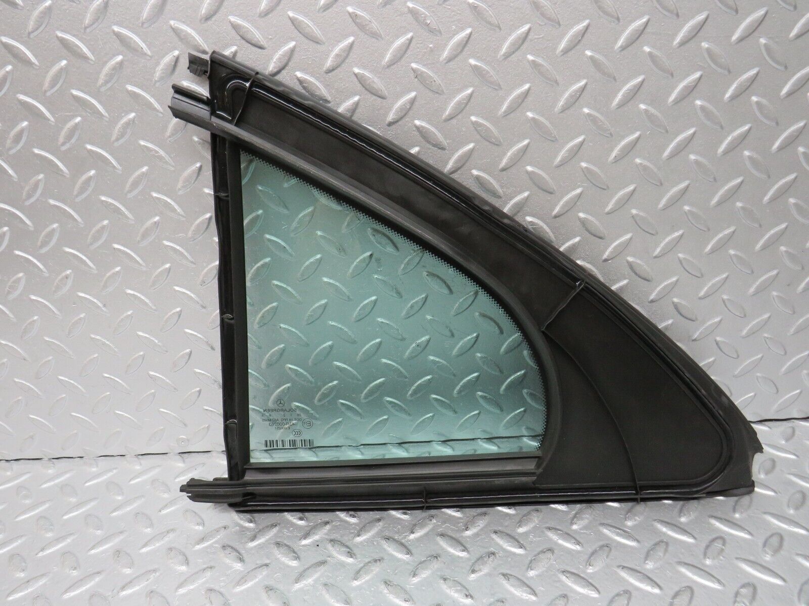 35169 Mercedes-Benz W221 Rear Right Quarter Window Glass 2217350224