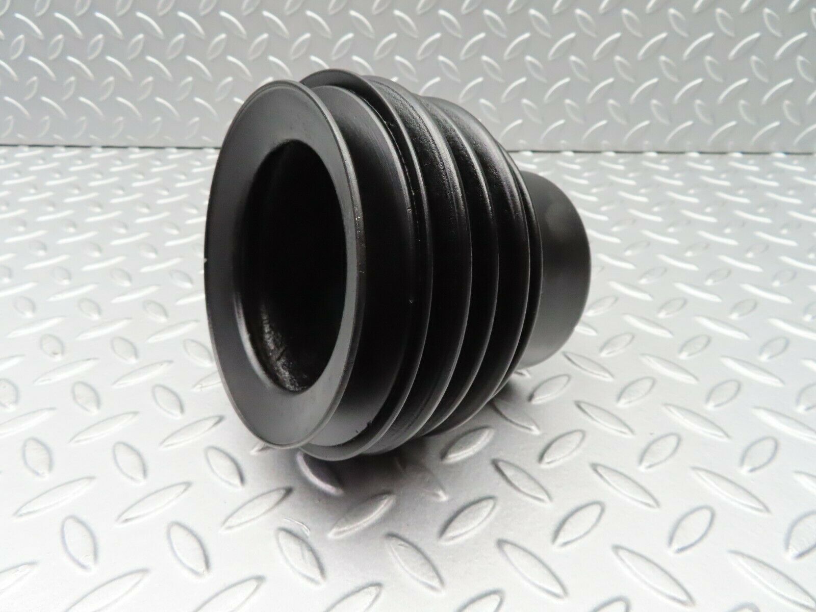 5175 Mercedes-Benz R107 350SL Coupe Crankshaft Pulley