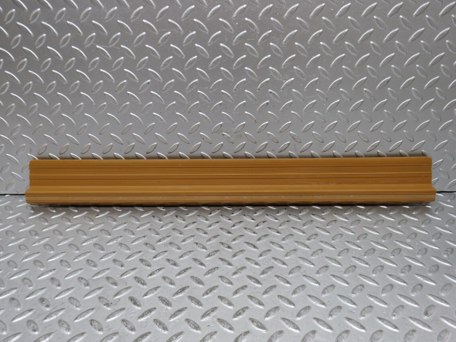 28554 Mercedes-Benz W123 230E Front Right Door Sill Trim Palomino