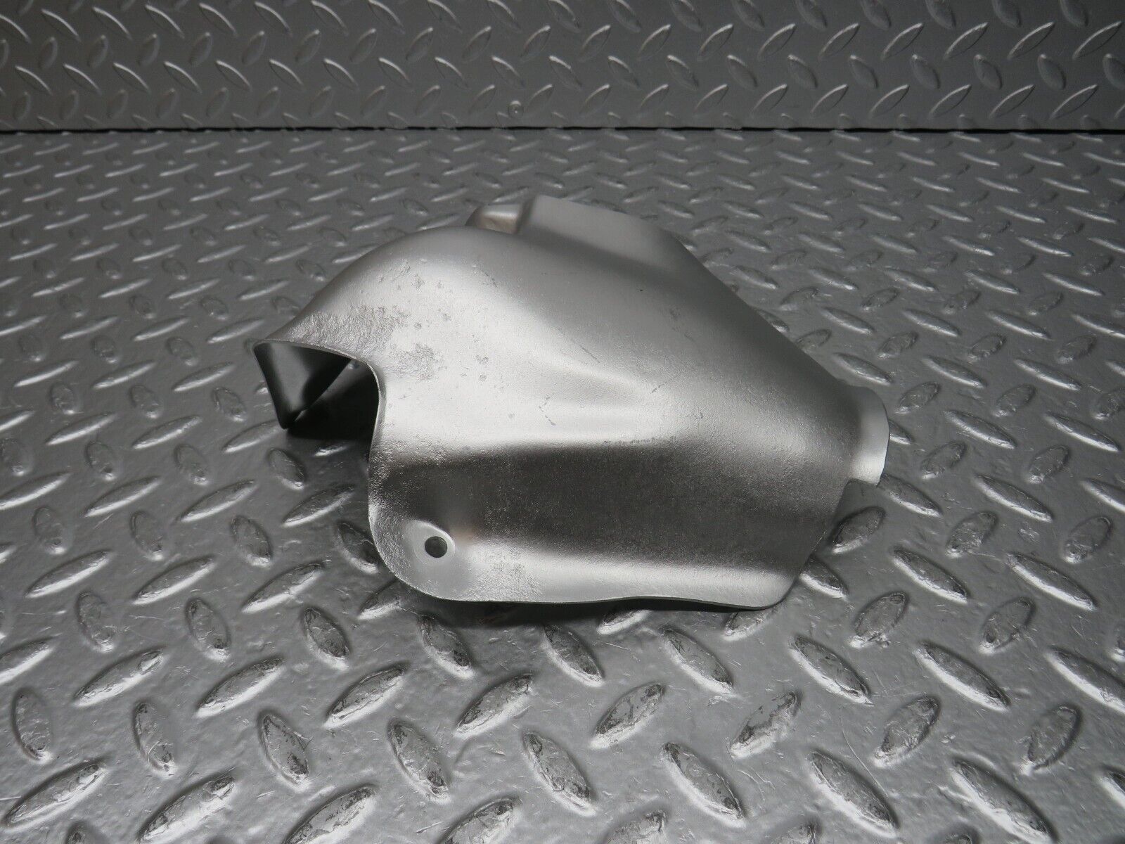 31655 Mercedes-Benz W201 190LE 1.8L Exhaust Heat Shield