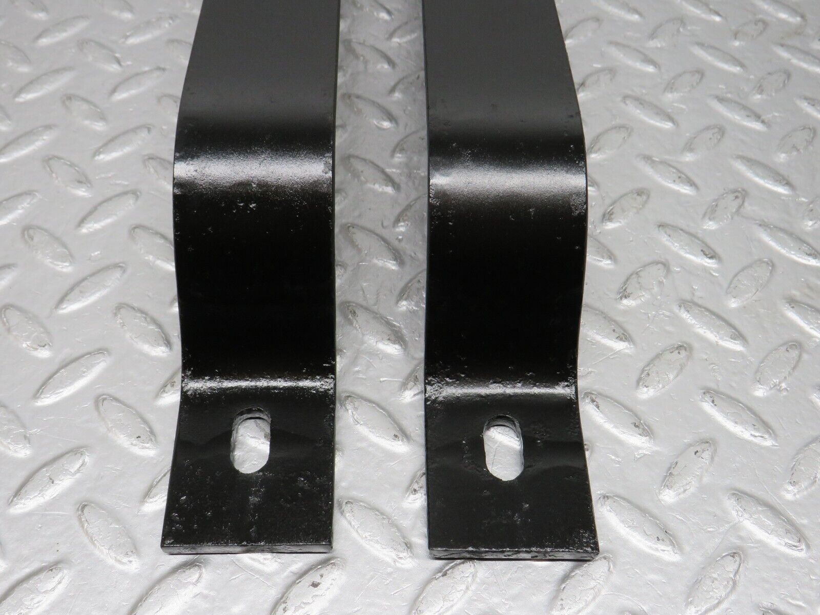 40531 Mercedes-Benz W110 230 Bumper Bracket 2x