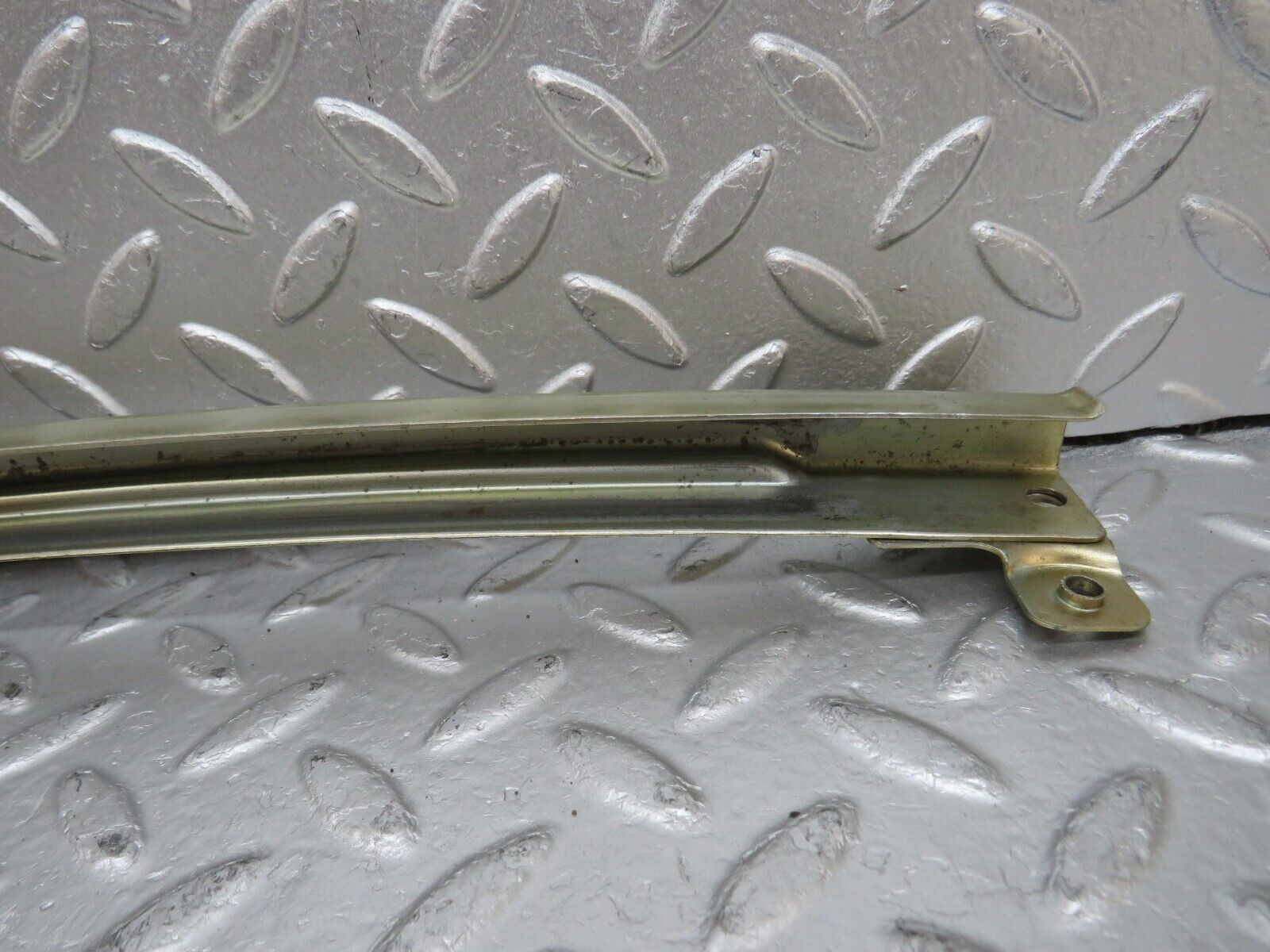 33255 Mercedes-Benz W202 C180 Front Right Door Window Channel