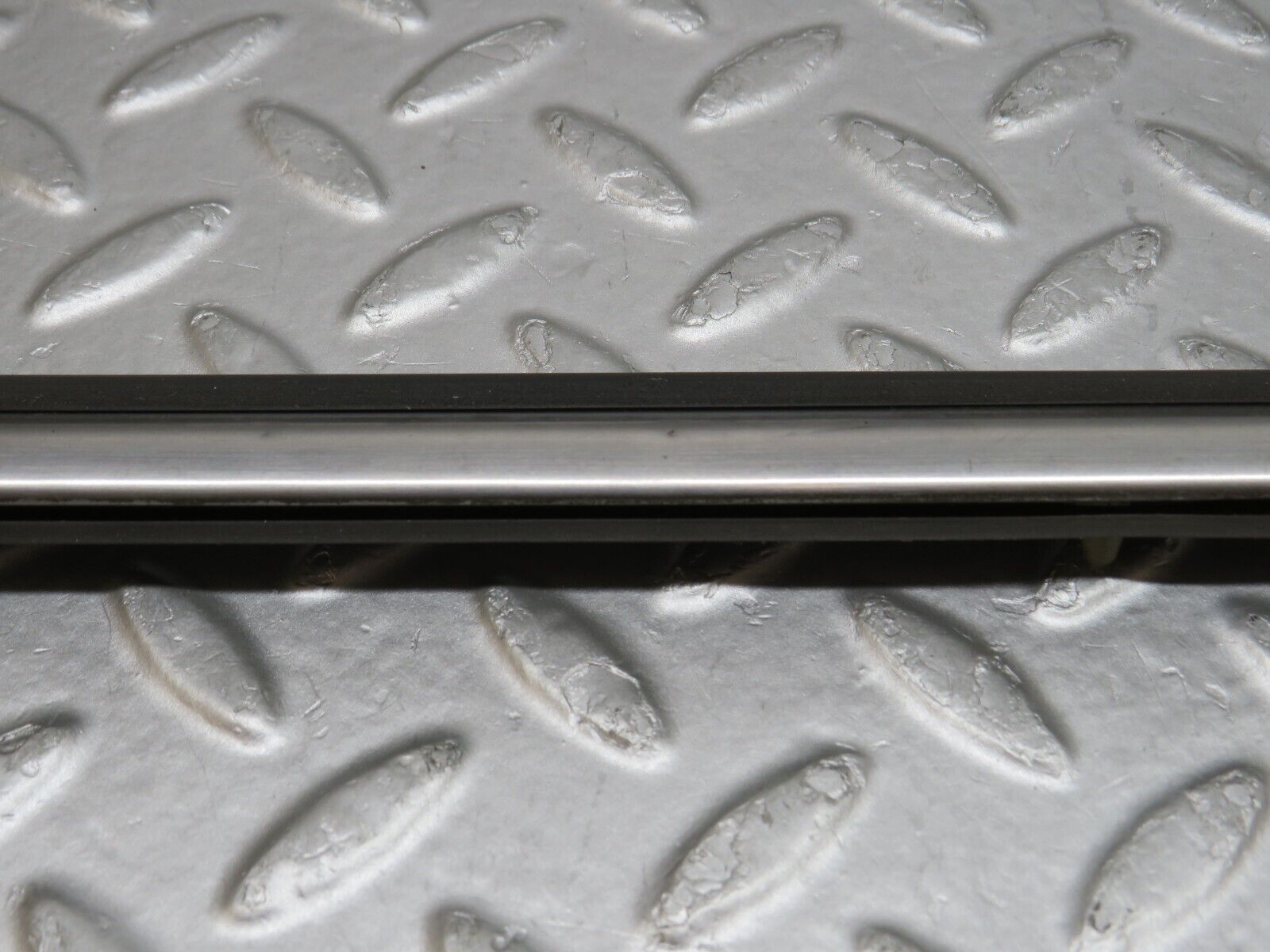 35776 Mercedes-Benz W108 Rear Left Door Centre Moulding Trim