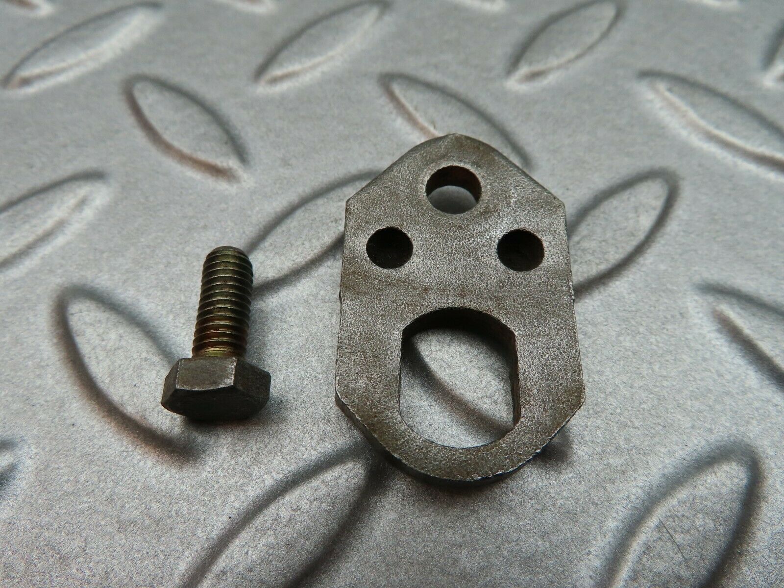 5130 Mercedes-Benz R107 350SL Coupe Fuel Injector Bracket