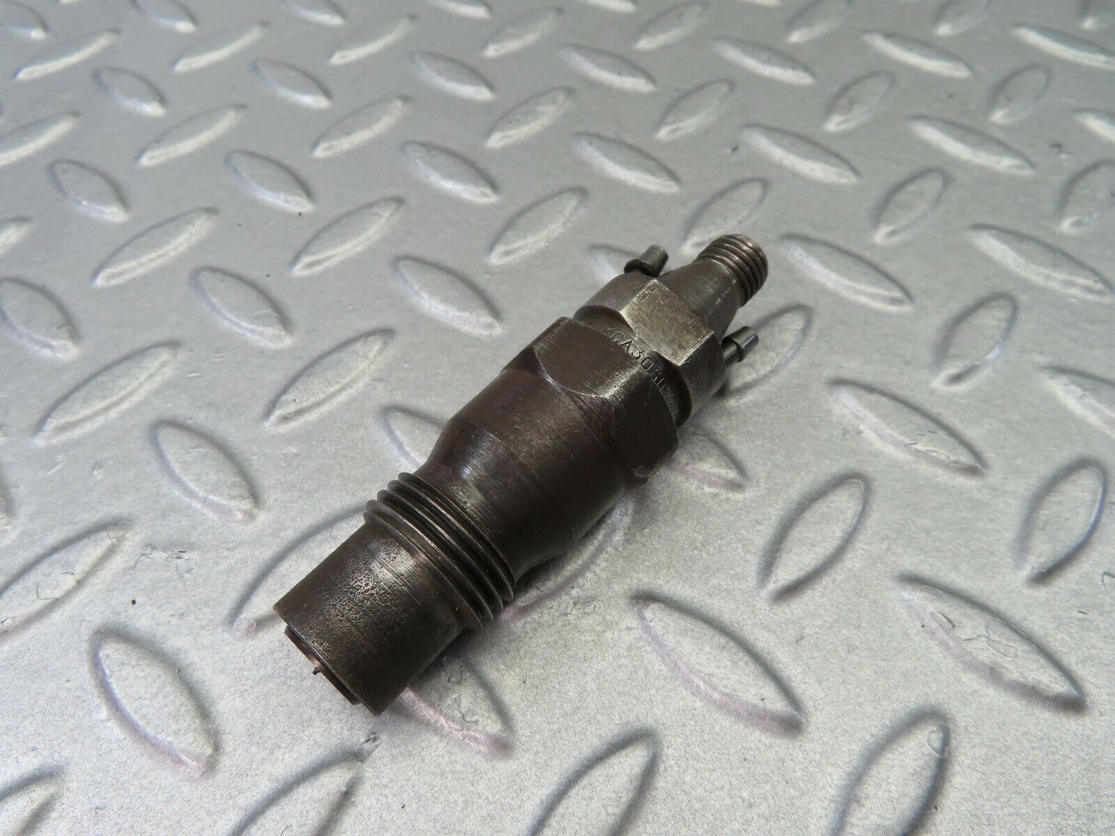 7955 Mercedes-Benz W116 Fuel Injector Bosch OM617