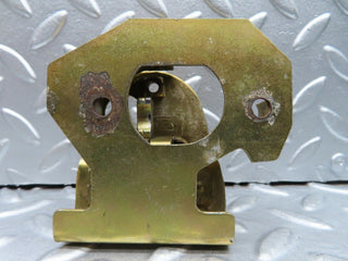 W123 trunk lock used OEM