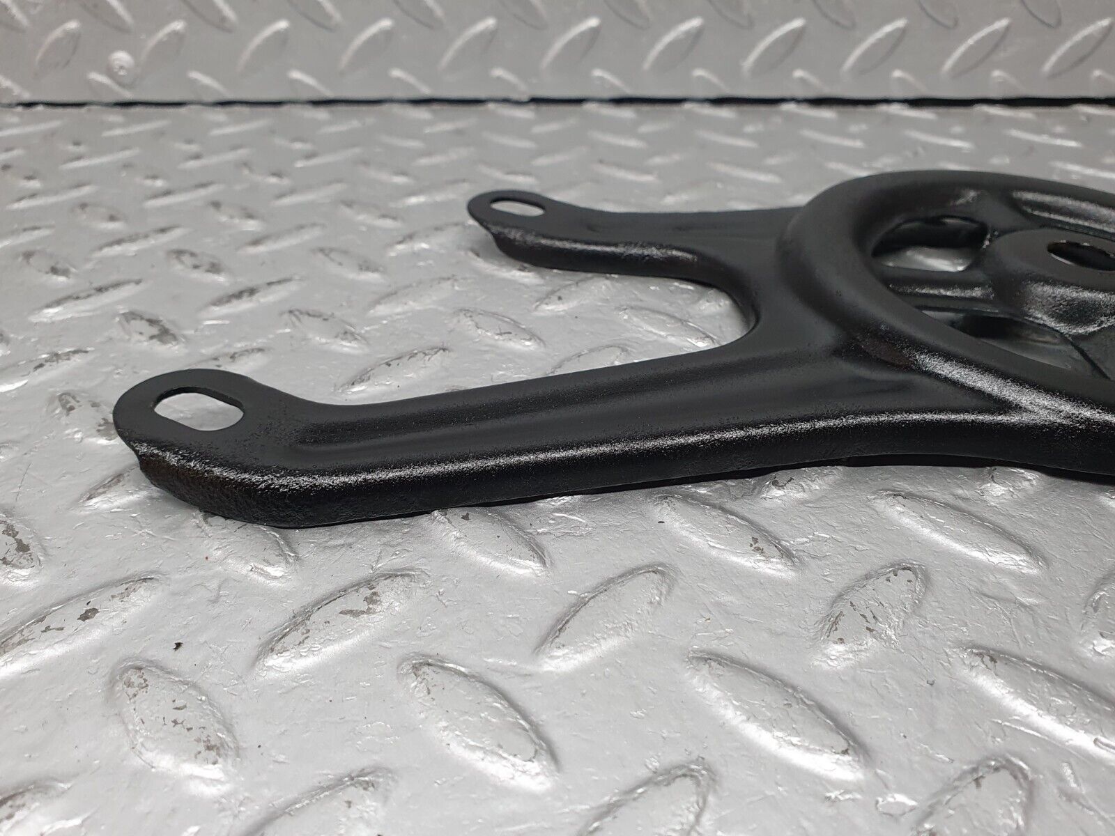 41169 Mercedes-Benz W126 300SE Rear Suspension Axle Mounting Bracket 2x