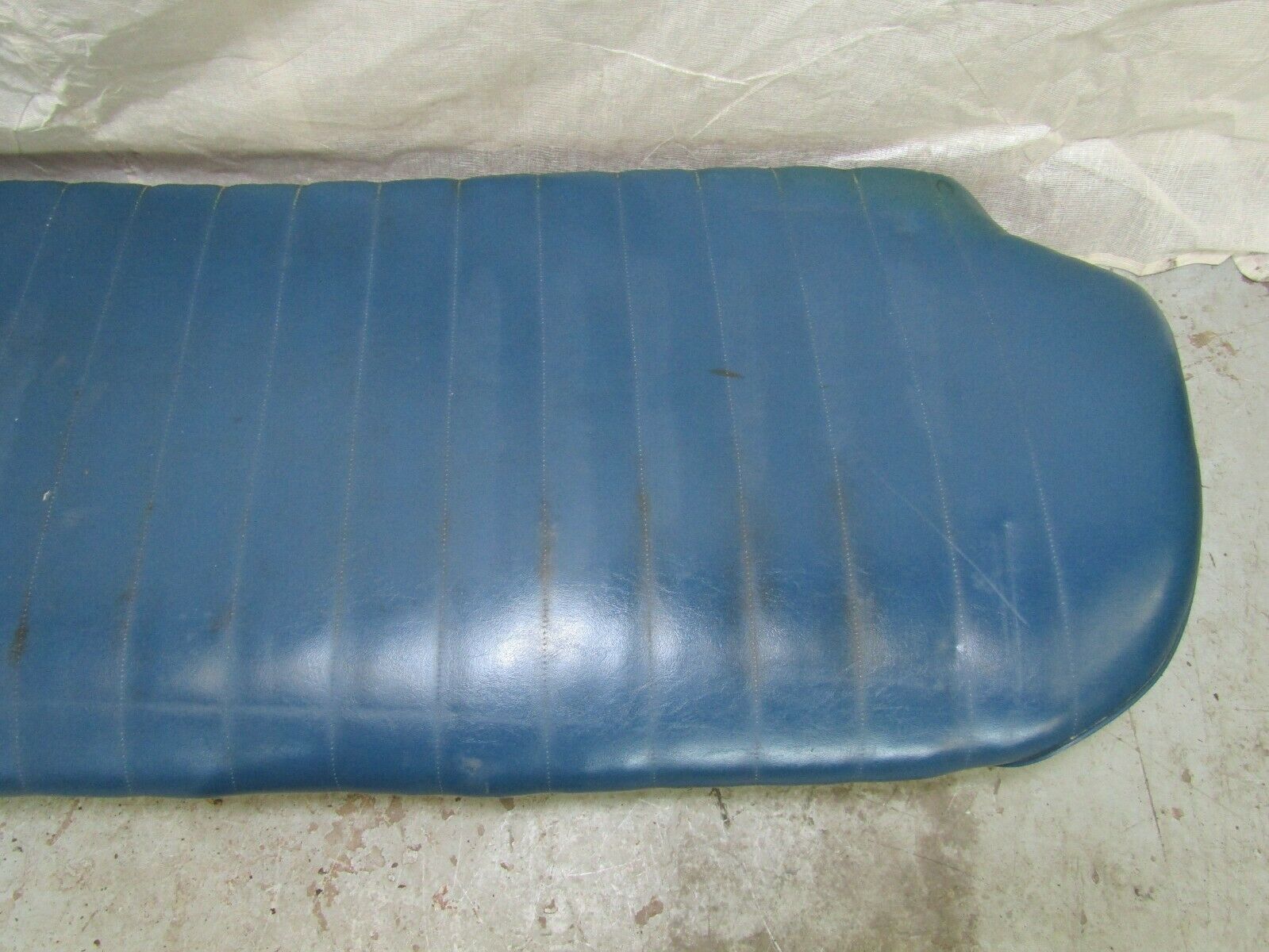 3259 Mercedes-Benz W120 PONTON Rear Seat Blue Bottom