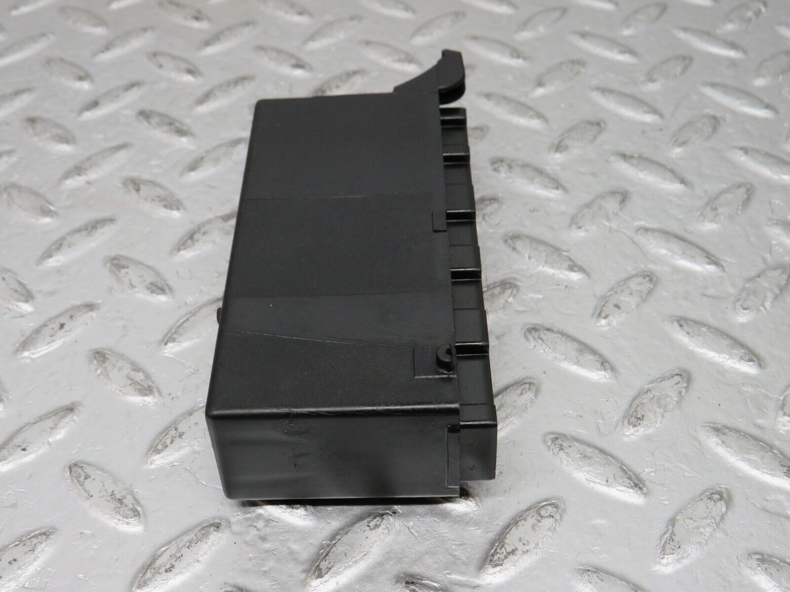 33435 Mercedes-Benz W202 C180 Light Control Unit 2025420232